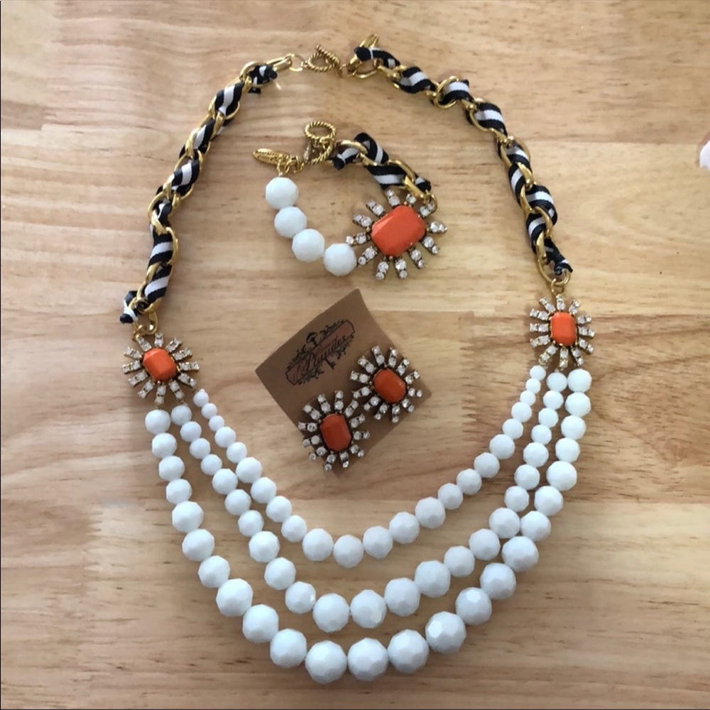 Plunder orange and striped set